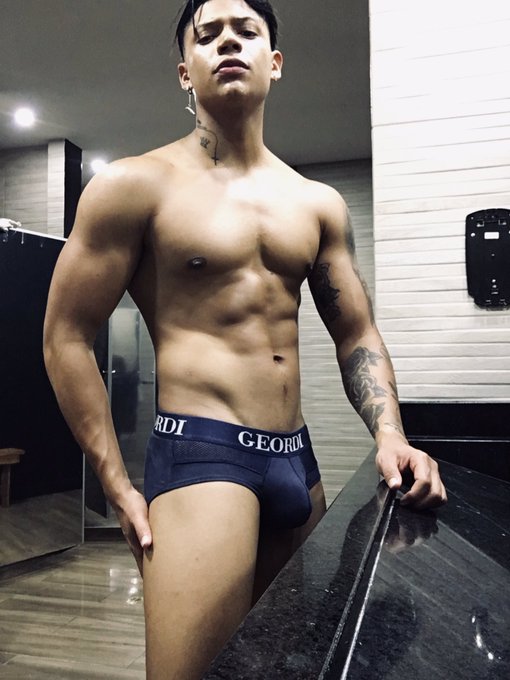 Happy weekend to you all 😈🥵 see you tomorrow 🤩🤩 RT pls... @FlirtSummit   https://t.co/KT7FhB4Go1  @Flirt4FreeGuys<a href="/tag/tbt"class="tags"><span>#tbt</span></a><a href="/tag/live"class="tags"><span>#live</span></a><a href="/tag/online"class="tags"><span>#online</span></a><a href="/tag/latino"class="tags"><span>#latino</span></a><a href="/tag/nsfw"class="tags"><span>#nsfw</span></a><a href="/tag/cum"class="tags"><span>#cum</span></a><a href="/tag/flirt4free"class="tags"><span>#flirt4free</span></a>