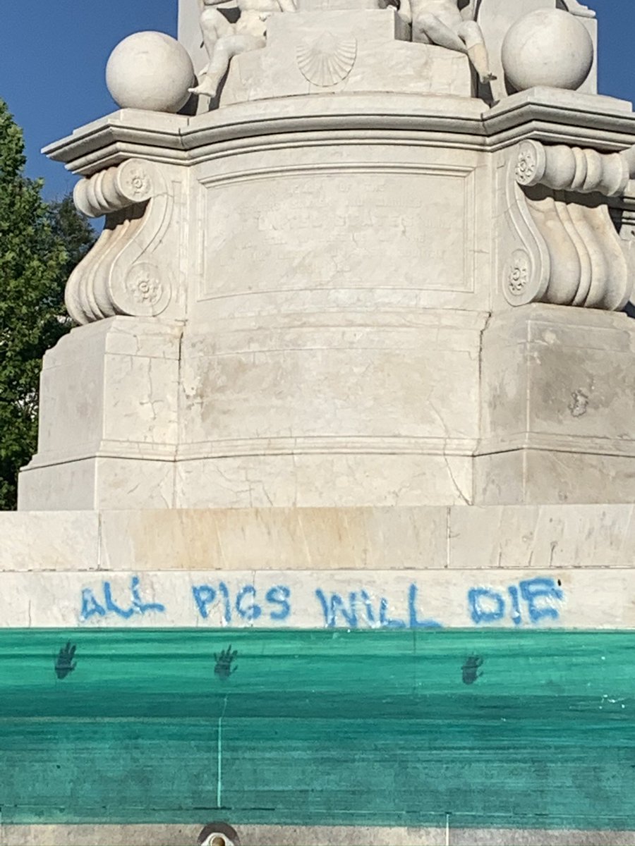 I live on Capitol Hill.Here is whatyour US Capitol building looked like a few days ago, America:“All Pigs Will Die” Is your country worth fighting for, America? Now is the time.