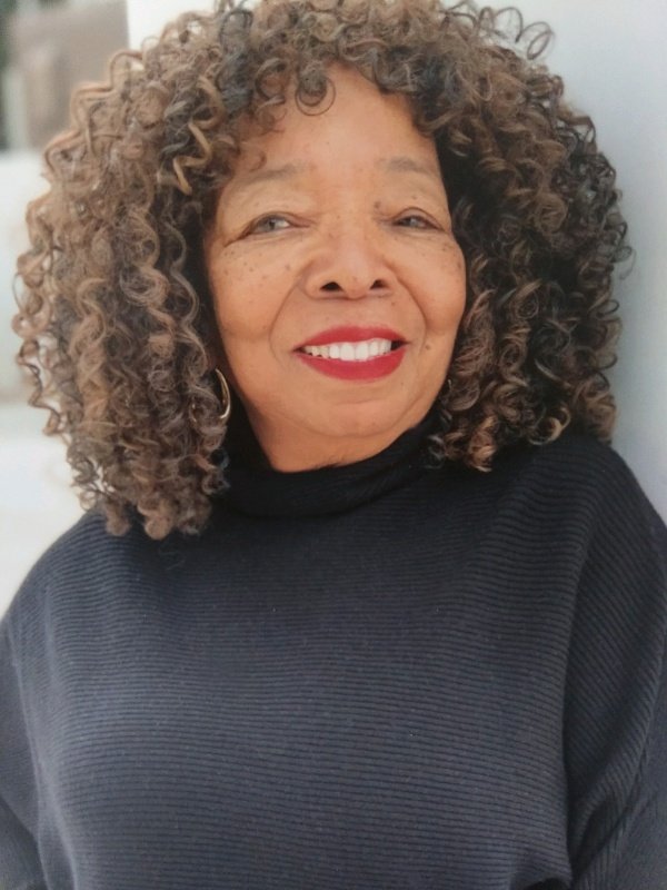 Our musical guest for Sunday June 21 is Brenda Lee Eager,  with meditation music by Dwayne Augustine, and our chant leader Jami Lula.