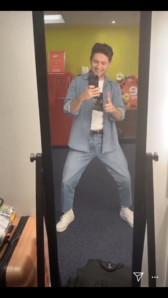 9/10-one of my favorites -this fit is not my fave but he looks SO HAPPY AND THE ENERGY IN THIS VIDEO>>> -i just love this one so much