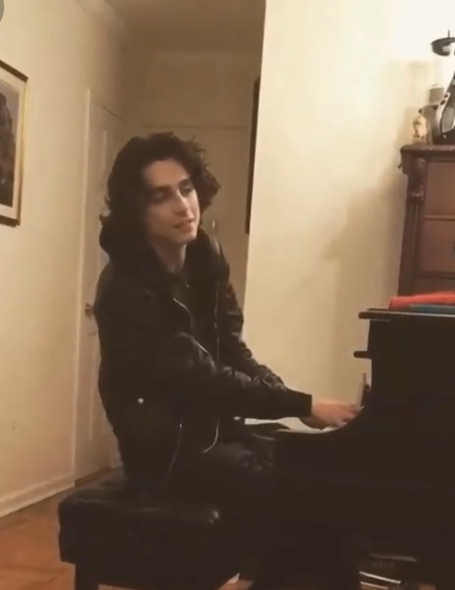 timothée chalamet as robert pattinson: a thread