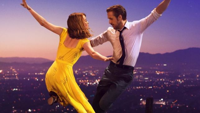 Cine de verano #Estepona. Hoy nos espera una noche de amor y música con #LALALAND #EsteponaCinema