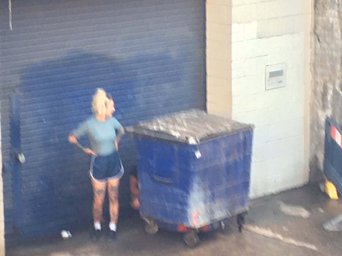yasamaguindo's tweet photo. @hackneycouncil forget London Fields. When are you going to do something about the wider problem of urinating in surrounding streets like Mentmore terrace? https://t.co/9DNvsh83ru