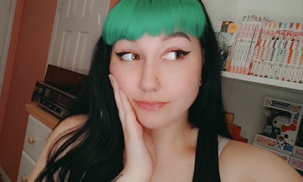 violet_crossing's tweet photo. okok, tell me....what vibe do I give off? 🥴 https://t.co/RIBliJtrOd