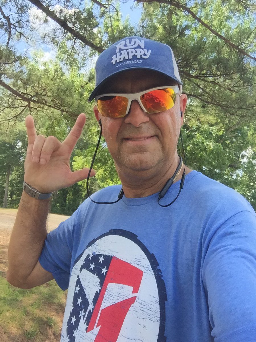 JefRuns's tweet photo. Sometimes running can be a pain in the rear, literally. Still it’s great to be able to get out and grynd no matter the pace. #TGVRAT 323 miles/ 519k so far so good. #Grynders https://t.co/Zq6nynMpwv