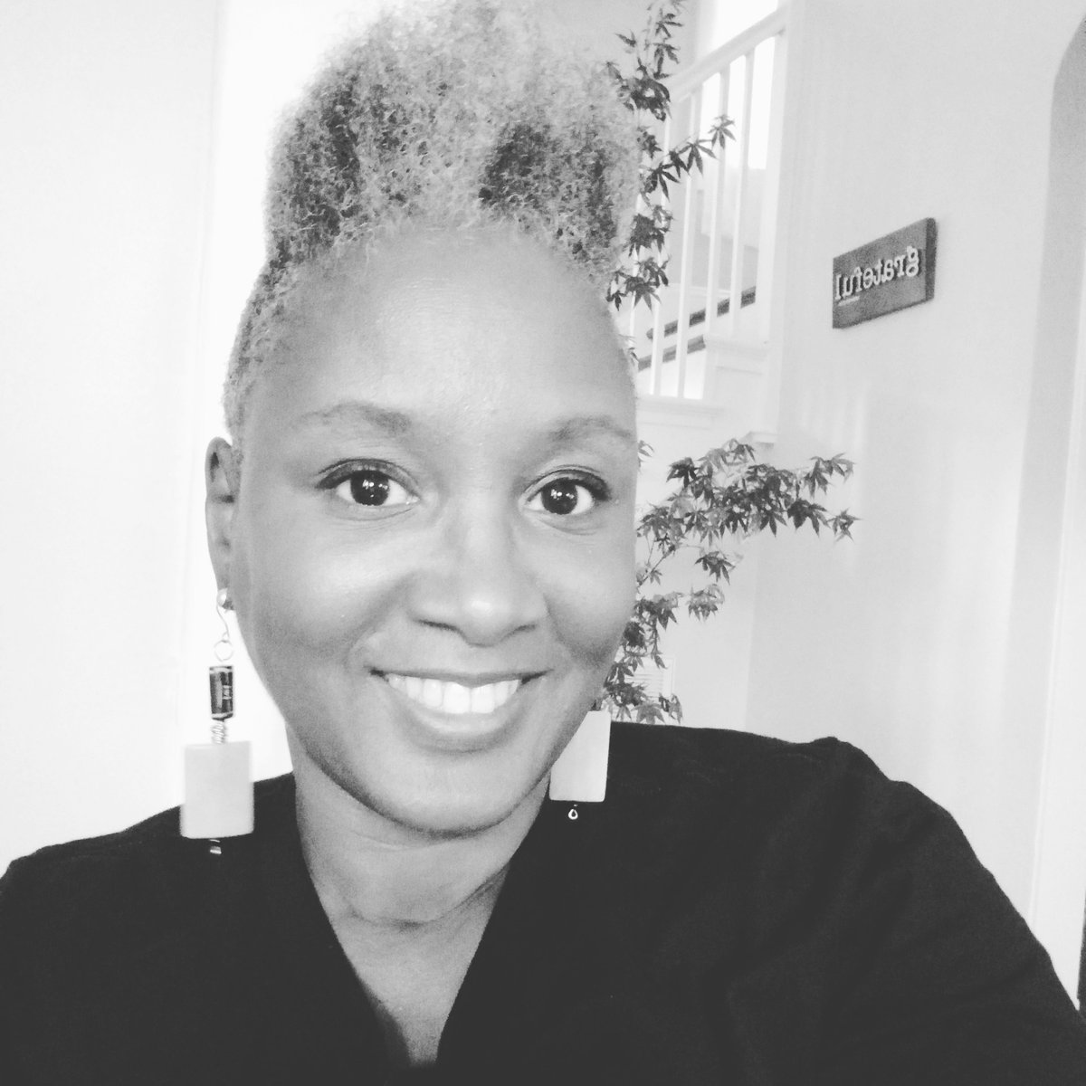 ANNESHEDESIGNS tweet media