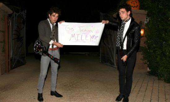 October 31, 2008: Justin Gaston, who was Miley Cyrus’ boyfriend at the time, dressed up as Nick Jonas for Halloween