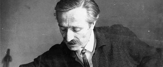 'Ama ne olur, sakın bir insanı gönülce, gözce, dilce, ruhça kırmayın.' - Özdemir Asaf