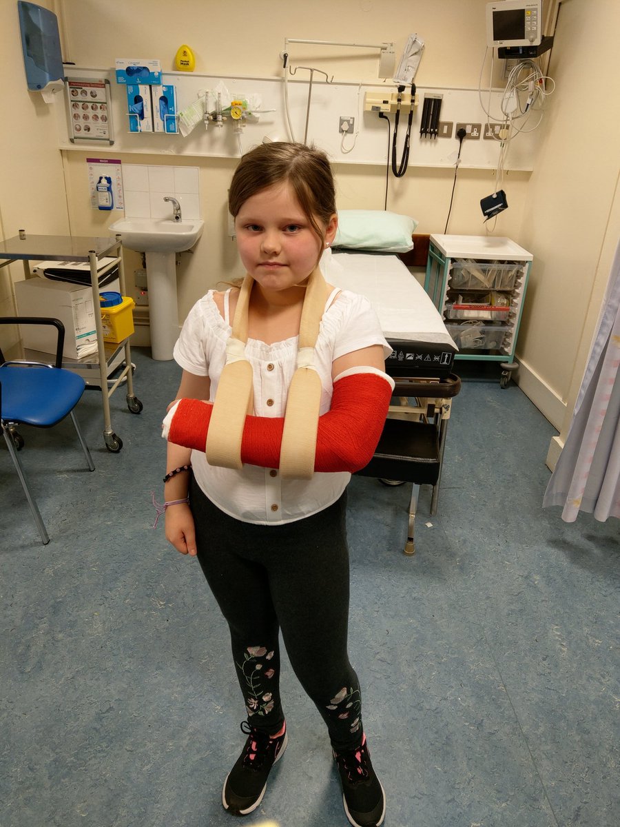 Emer Martin (@emermartin28) on Twitter photo <a href="/iaanmp/">IAANMP</a> <a href="/MaireadOConnel3/">Mairead O Connell</a> <a href="/MaireadOD4/">Mairéad O'Donoghue</a> @cdonmmgt1 <a href="/stjohnshospital/">stjohns hospital</a> <a href="/moconnorfinn/">Margaret Finn</a> <a href="/EMP_ANPforum/">ANPforum</a> <a href="/EmergencyProg/">EMP Ireland</a> <a href="/paulreiddublin/">Paul Reid</a> <a href="/SimonHarrisTD/">Simon Harris TD</a> <a href="/chiefnurseIRE/">CNO's Office</a> <a href="/NurMidONMSD/">ONMSD</a> <a href="/ULHospitals/">Follow @HSEMidWest</a> Thank you to the wonderful staff at St John's Injury Unit for the excellent care my daughter received this evening. She is now referred to the orthopaedic clinic at UHL with appointment issued to us already. Efficient streamlined care 😊 <a href="/iaanmp/">IAANMP</a> <a href="/MaireadOConnel3/">Mairead O Connell</a> <a href="/MaireadOD4/">Mairéad O'Donoghue</a> @cdonmmgt1 <a href="/stjohnshospital/">stjohns hospital</a> <a href="/moconnorfinn/">Margaret Finn</a> <a href="/EMP_ANPforum/">ANPforum</a> <a href="/EmergencyProg/">EMP Ireland</a> <a href="/paulreiddublin/">Paul Reid</a> <a href="/SimonHarrisTD/">Simon Harris TD</a> <a href="/chiefnurseIRE/">CNO's Office</a> <a href="/NurMidONMSD/">ONMSD</a> <a href="/ULHospitals/">Follow @HSEMidWest</a> Thank you to the wonderful staff at St John's Injury Unit for the excellent care my daughter received this evening. She is now referred to the orthopaedic clinic at UHL with appointment issued to us already. Efficient streamlined care 😊