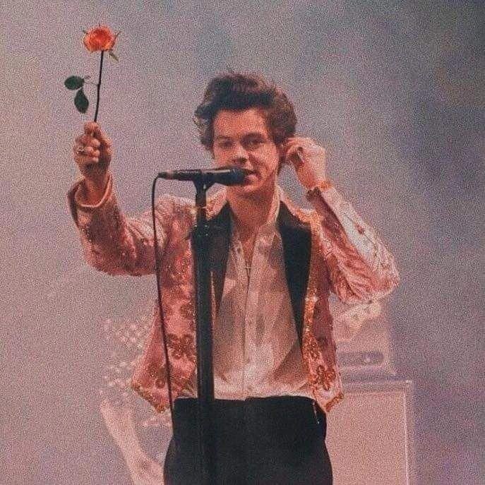 __Emma__x's tweet photo. #harrystylesislovedparty https://t.co/i5798BV2XG