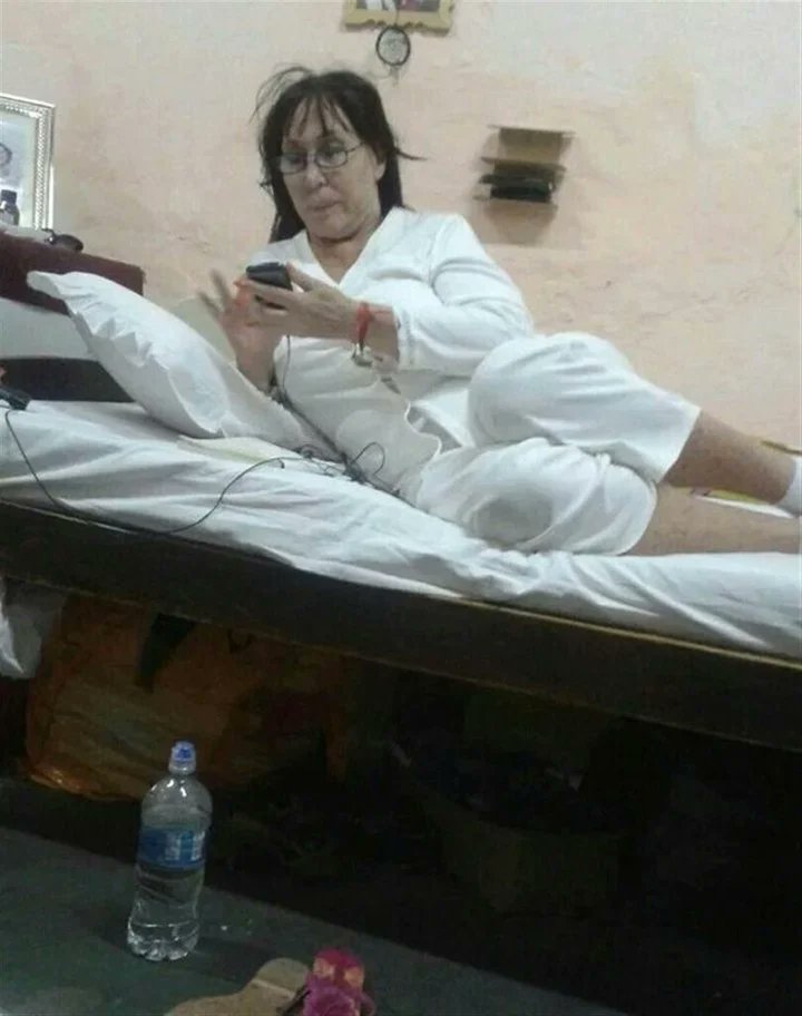 ComunicolocosOK's tweet photo. Oriana Sabatini en cuarentena | Yo en cuarentena https://t.co/m6TejfgqIS