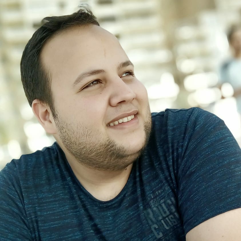 وإصنع جميلا في الحياة فإنما....باللطف تبلغ في القلوب مقاما ❤❤