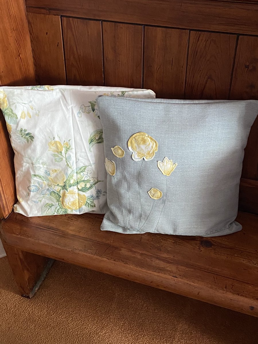 hannahhermes's tweet image. Enjoyable day sewing #lovesewing #singermachine