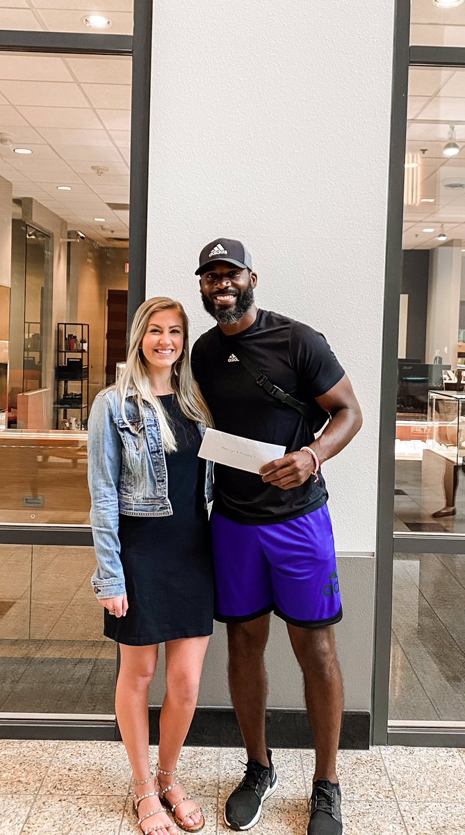 Katie Christovich tweet media