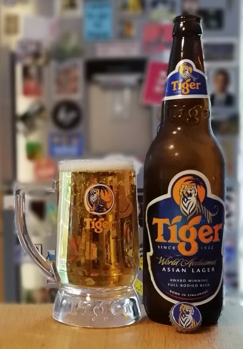 Singapore was my fun, fascinating transit hub for a few months in '07 so I drank gallons of  @TigerBeerSG. Ingredients like glucose syrup & hop extract didn't bother me then - are they're even used in the native version? Sweet; vaguely malty; no bitterness - needs more extract!