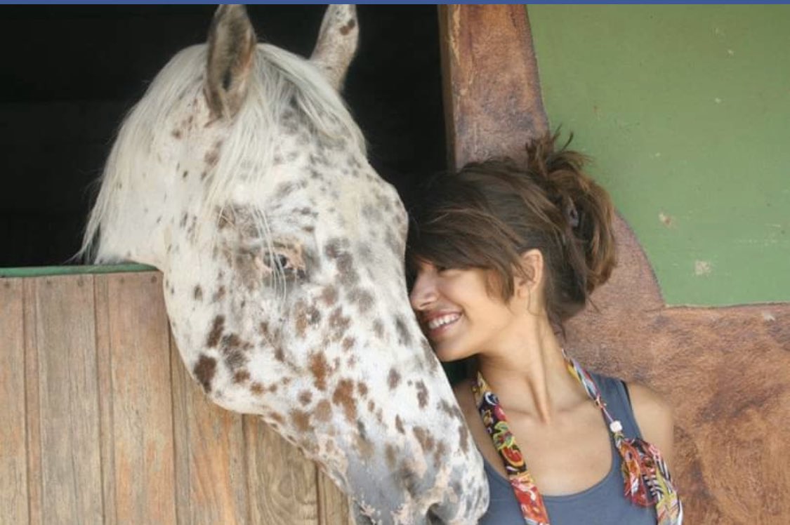 anaguerra's tweet photo. Recuerdos 💜 https://t.co/avY9k4VJmd