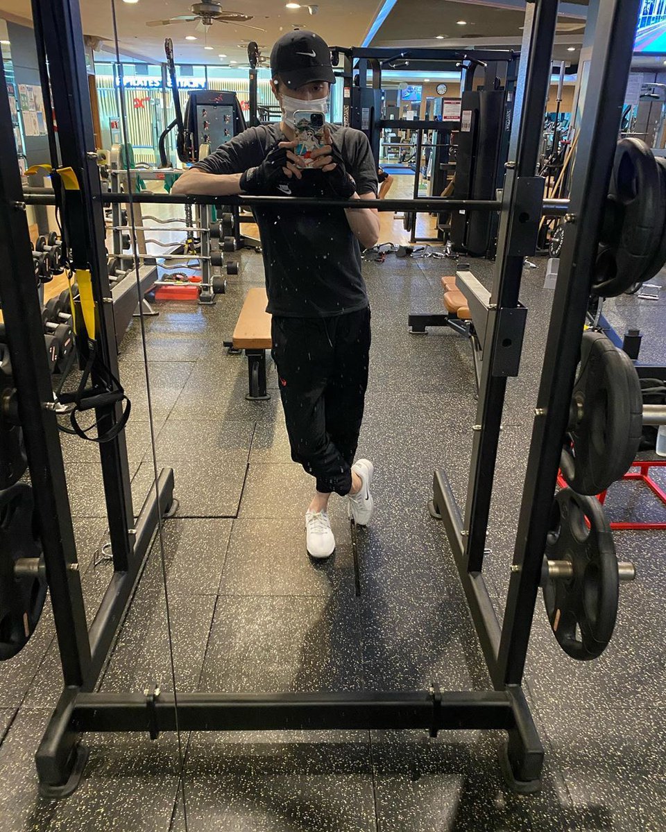 shinee_0525's tweet photo. https://t.co/ZNuiSMDwjR
• • • • • •
#중력과의전쟁 https://t.co/AnKmnU6sFZ