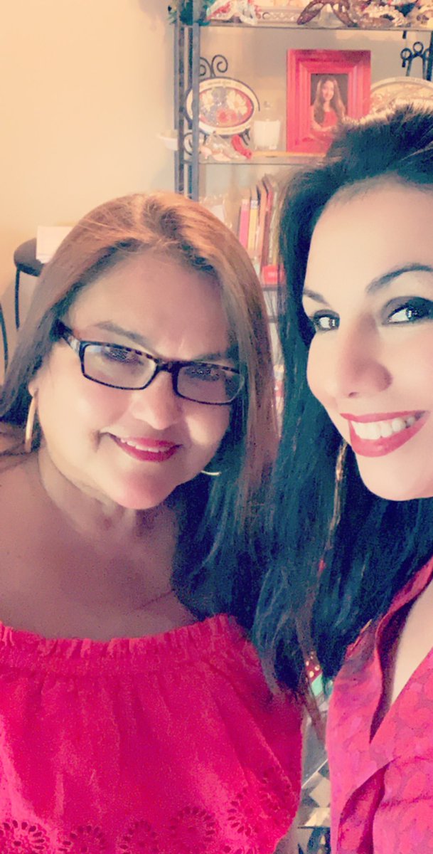 HooksHostMom's tweet photo. Loved spending time with my beautiful friend Ana Lehrman. We enjoyed attending the annual Circle of Red virtual luncheon. We had the best lunch and desert! #CorpusGoRed @analauralaw https://t.co/Xf4OFe9jeg