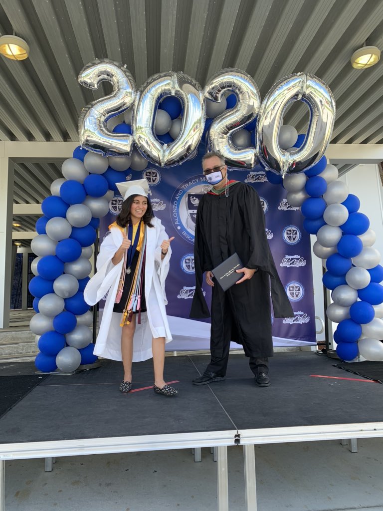 atmsenior's tweet photo. What a wonderful day to celebrate the Class of 2020. Congratulations Graduates. Go Sharks 🦈 @cshinn2 @MDCPS @MDCPSNorth @wsrksharknews #Classof2020 #mdcpsgrads https://t.co/e1BUu3WORZ