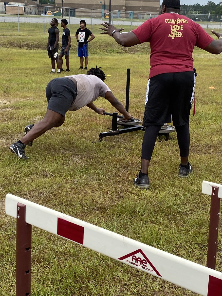jetsweep33's tweet photo. Finished the week like a champ!!!! 🏋🏿♂️🏋🏿♂️🏋🏿♂️ #redemption2020 https://t.co/SIjMPqwIZ7