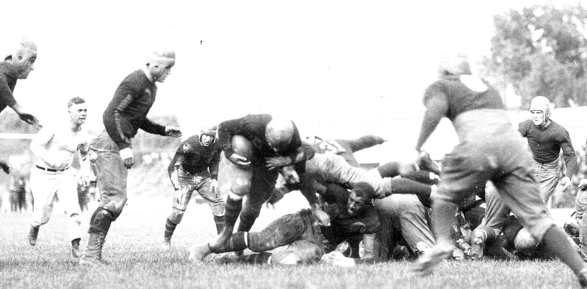 uiowaalumni's tweet photo. A sculpture inside Kinnick Stadium honors Duke Slater, an Iowa legend, whose pioneering spirit stretched from the football field to the courtroom. Learn more about Slater and his impact: https://t.co/EsRwaOU0c3 https://t.co/xN7pPc4Nzz