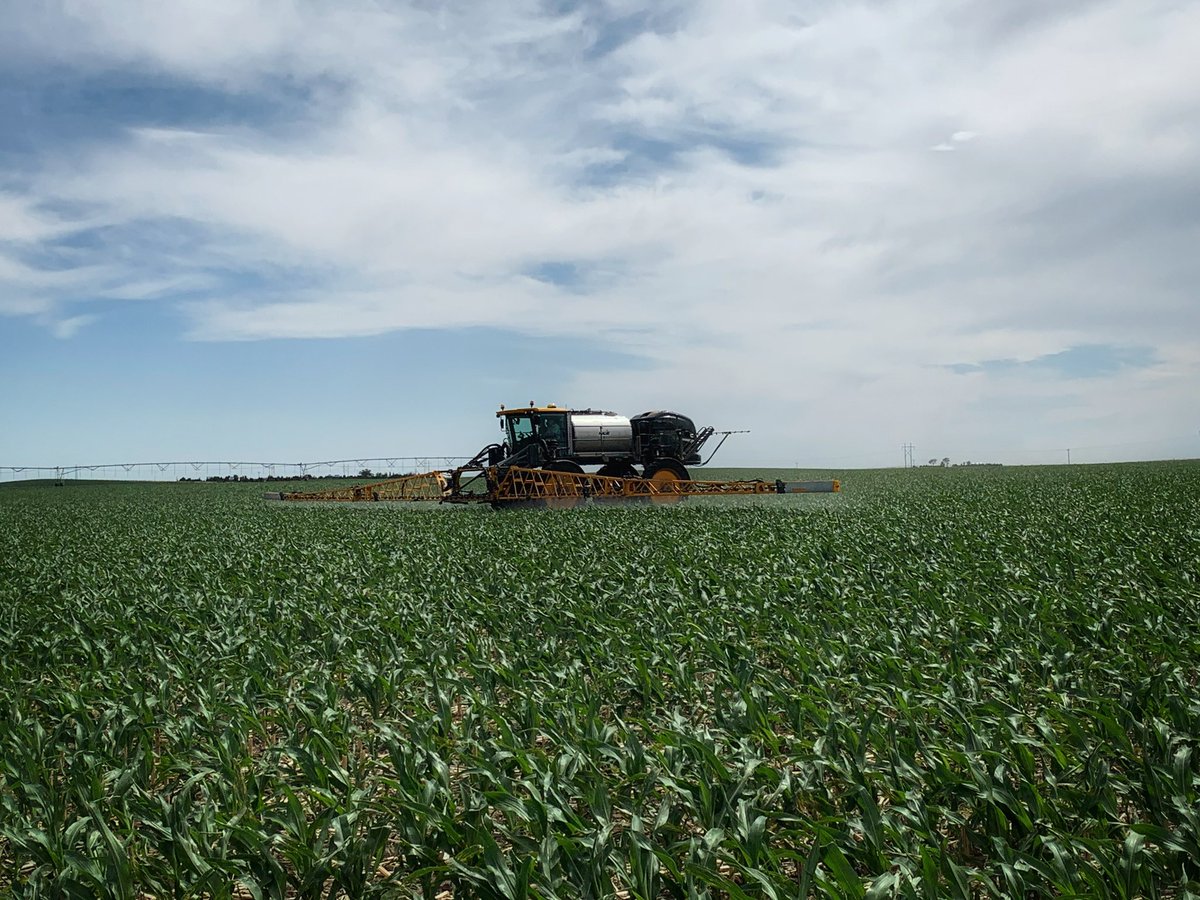 EvanHansmeier's tweet photo. Hagie STS 16 out on demo in Yuma County, Colorado this afternoon. @21CenturyEquip https://t.co/kQRpFpafSb