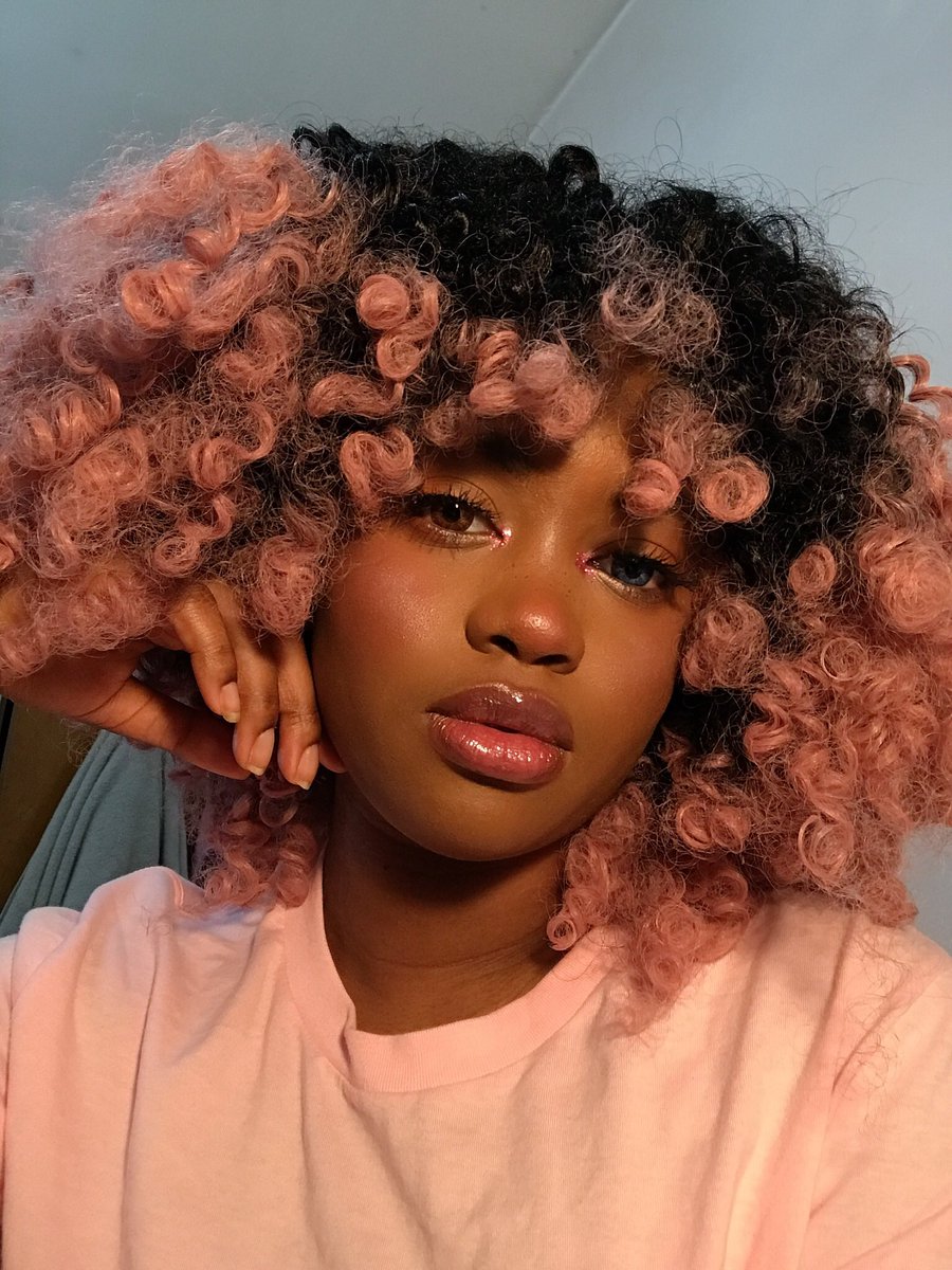 pixelghosts's tweet photo. 🌸 more from this luk ☁️ https://t.co/J5FfWEgTrQ