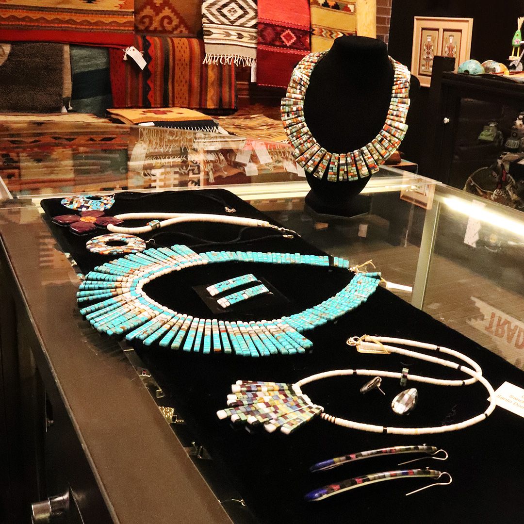 wrightsgallery's tweet image. It is an honor to have the relationships we do with our artists. Learn more about our #gallery here buff.ly/2SIrgWr #supportnative