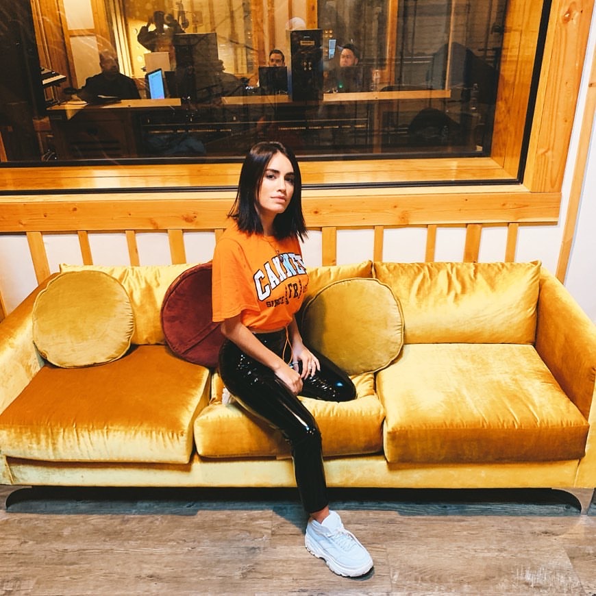 LaliEsposAO's tweet photo. Hace un año, el 18 de junio de 2019, @lalioficial se encontraba trabajando en estudio en Los Angeles. Hace un año nació #LALIGERA 🏆🔥 #L4LI @Rec808 @rafhaellarcaute @GinoTheGhost @angellopezmusic #FedeVind @soyluisburgio https://t.co/dSpZgoHXDZ