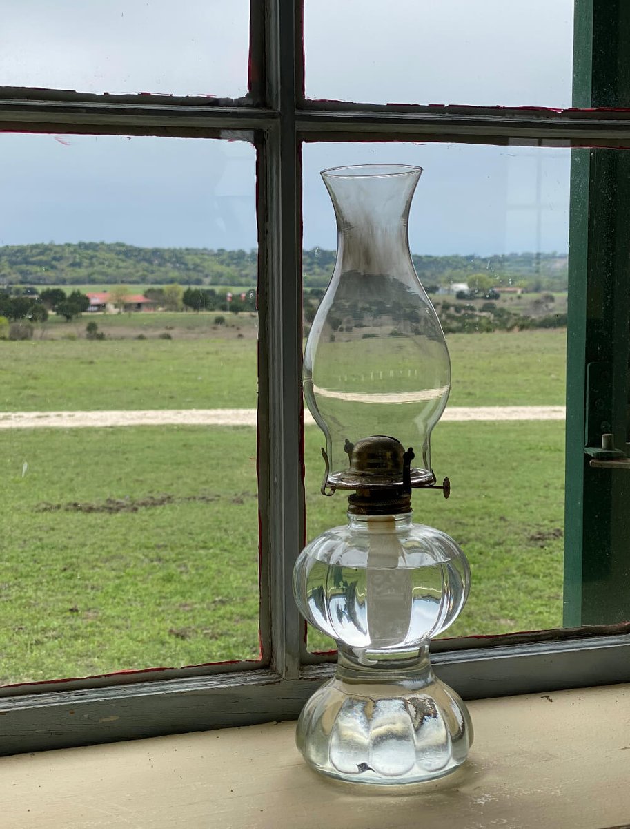 _TravelTop2's tweet photo. "No place but Texas would I ever roam. No place but Texas, my home, sweet home." - Willie Nelson 

Small towns of Texas on https://t.co/Jm2ULnVjs0 #travel #texas #smalltowns #willienelson #home https://t.co/SD22HlXrwY