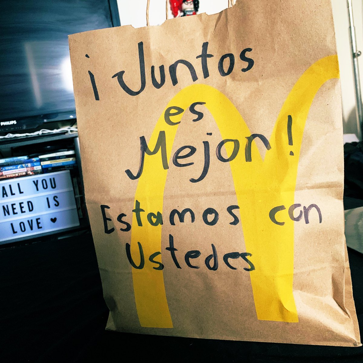 Bonitas estrategias de <a href="/McDonaldsMexico/">McDonald's México</a> que te alivianan el día 💜🍟🍔