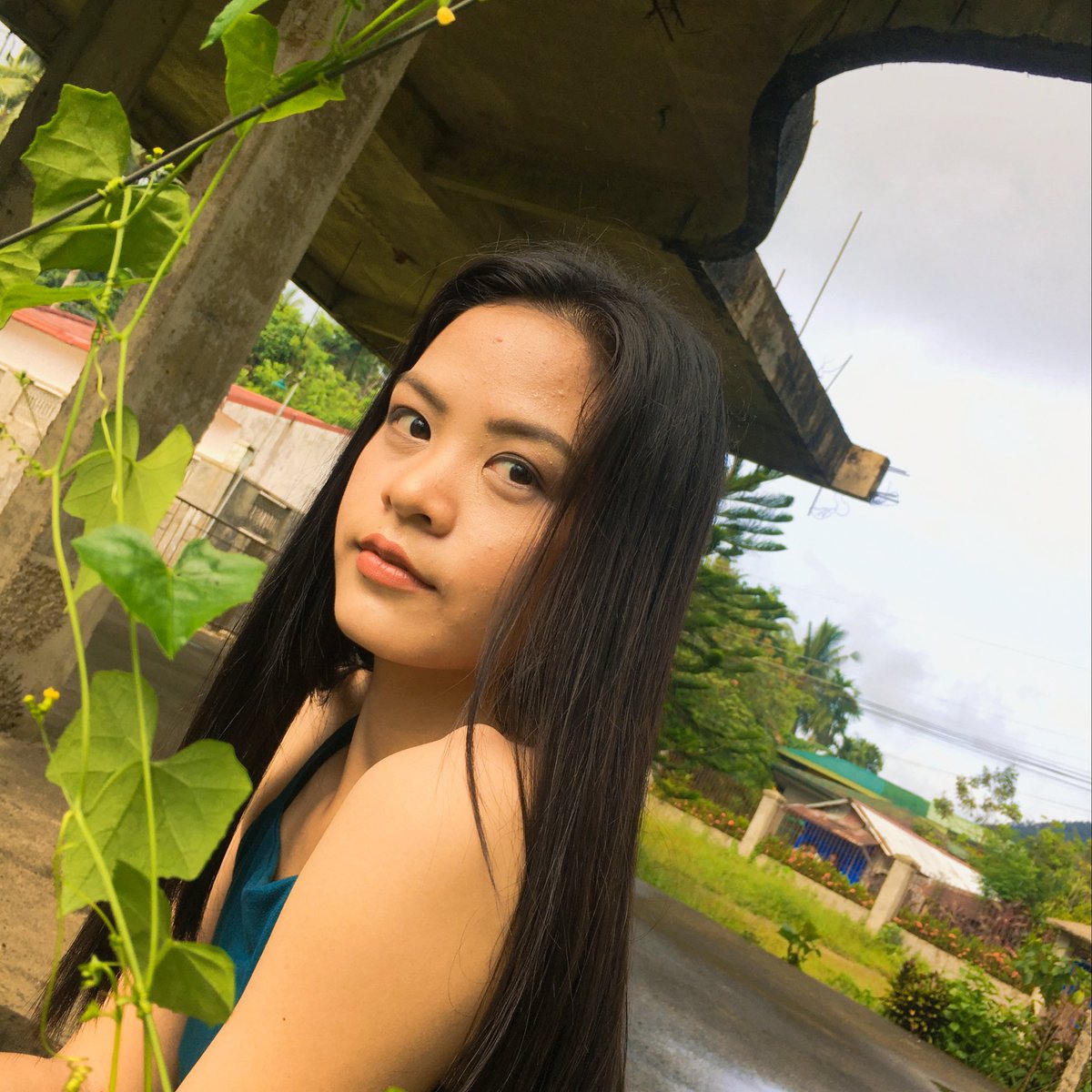 VLomeda tweet picture