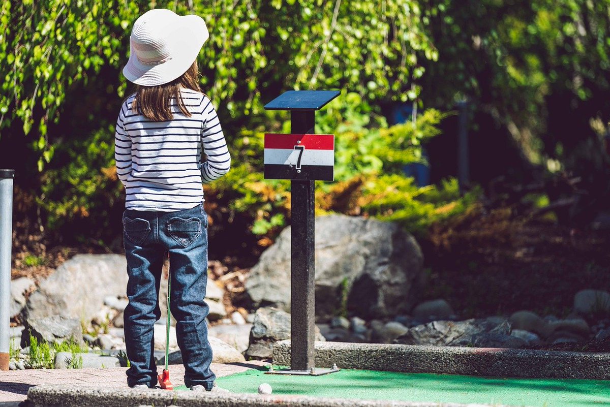 royaloakgolfcen's tweet photo. Adventure Mini Golf is OPEN 7 days/week! Give yourself & the family a "boredom break". Get outside for a fun game of mini golf. We're following #StaySafe rules - observing social distancing; heightened cleaning & sanitizing; and encouraging the use of face masks. #HaveFunPlayGolf https://t.co/qK6eyd1FLs