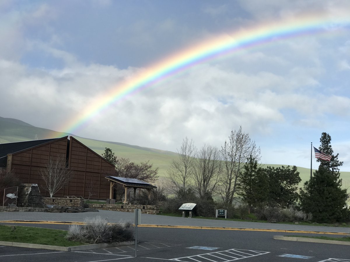 DISCOVERYINYOU's tweet photo. Good news! #ColumbiaGorgeDiscoveryCenter will be open the next two weekends, starting June 20-21. Just in time for #fathersday2020 https://t.co/Gg727C4ZI3