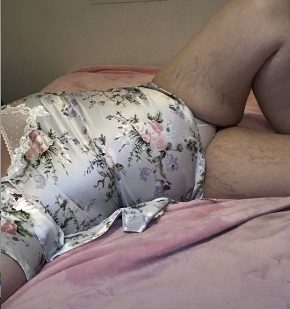 It&rsquo;s dangerous to go alone! Take this!  https://t.co/IUZj9SAuHn  50% off for 20 fans for 30 days!  #onlyfansgirl<a href="/tag/girl"class="tags"><span>#girl</span></a><a href="/tag/sexy"class="tags"><span>#sexy</span></a><a href="/tag/sex"class="tags"><span>#sex</span></a><a href="/tag/custom"class="tags"><span>#custom</span></a><a href="/tag/porn"class="tags"><span>#porn</span></a><a href="/tag/feet"class="tags"><span>#feet</span></a><a href="/tag/fetish"class="tags"><span>#fetish</span></a><a href="/tag/photo"class="tags"><span>#photo</span></a>