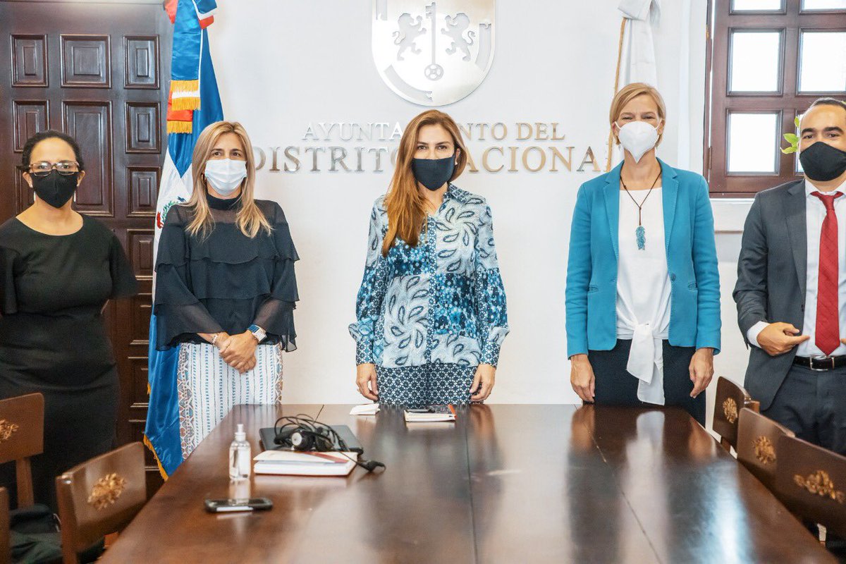 salhaj's tweet photo. @InkaMattila @CarolinaMejiaG @AlcaldiaDN @pnudsigob @PNUDLAC @UNDPAccLabs liderazgo increíble y cooperación productiva marque la diferencia con logros notables
Gracias @CarolinaMejiaG y @AlcaldiaDN
Gracias @InkaMattila y @PNUDRD
por su compromiso y esfuerzo
@pnudsigob
#DigitalLightHouse
@UNDPAccLabs #sustainability #Agenda2030
@ASteiner @asakookai https://t.co/Zlt3jZldB7