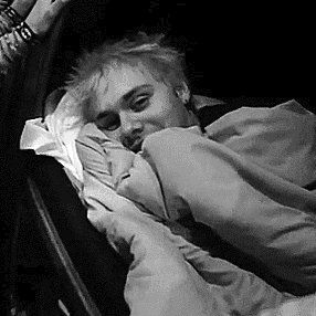 Literally the sweetest kid in the world ... 💛 ¡¡nunca pierdas ese brillo pequeño Miki!!
#MICHAELCLIFFORDISINOCENT
#5sosFam
We love you little Michael ❣