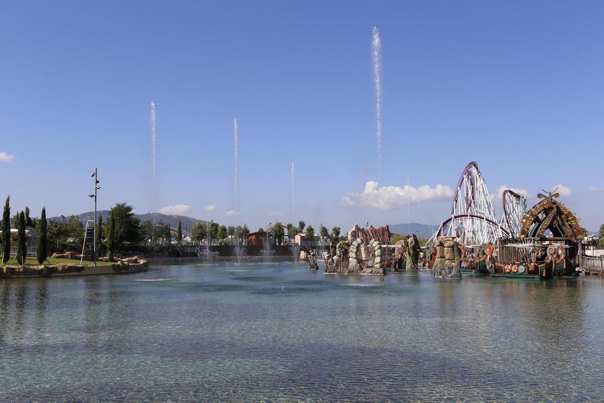 MagiclandParco's tweet photo. Siete pronti?? Da domani parte la #stagione2020!!!
Vi aspettiamo a #MagicLand per trascorrere insieme tante giornate di #divertimentoinsicurezza!😃
E tante emozioni con le novità 2020: #CosmoAcademyPlanetarium e #GattobalenoTimeMachine, per grandi e piccini!!
#19giugno https://t.co/JcnXnJgxRf