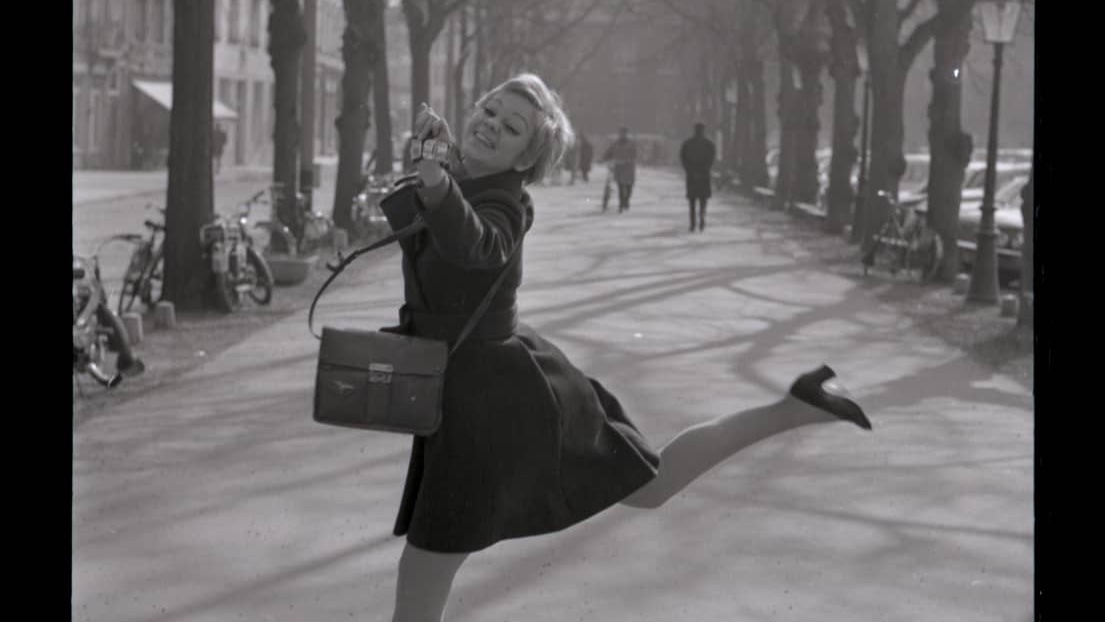 Fotomuseum aan het Vrijthof in Maastricht presenteert tot en met 27 september 2020 de tentoonstelling Streetlife met o.a. zwart-wit portretten van de Nederlandse fotograaf Hans Rietveld.
<a href="/fotografienl/">Fotografie.nl</a> <a href="/MuseumVrijthof/">Museum@Vrijthof</a> 

bit.ly/2Cm9HFV