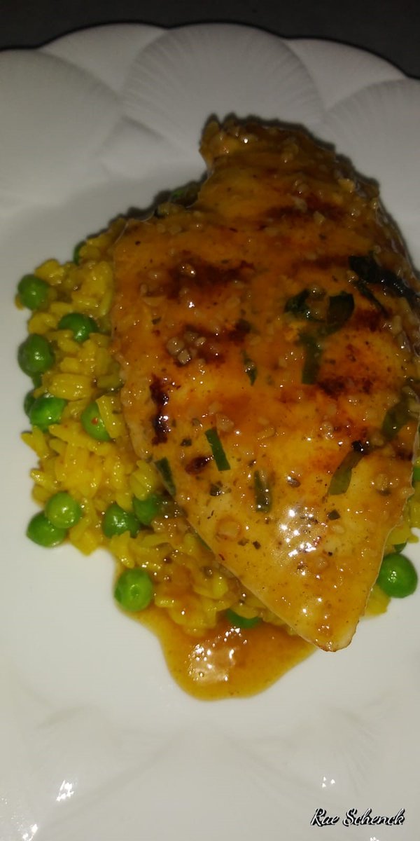 PinellasTech's tweet photo. Looking for dinner ideas? Thomas Schenck (CLW Culinary) has a couple... How about Spaghetti Pie? Or maybe Honey-Dijon Chicken over rice & peas? It's hard to choose when both look so good!
#PTCproud #LearningContinues #PTCculinary #GoodEats https://t.co/2BqGnfC4xK