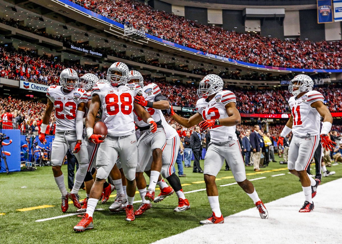 OhioStateFB's tweet photo. #TBT 😏

#GoBucks https://t.co/wGzN6h5BvB