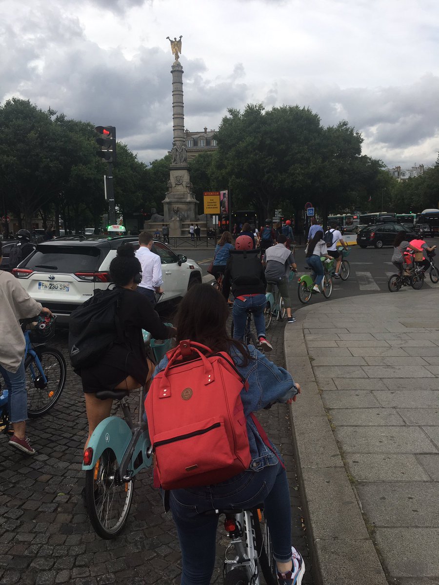 Des bouchons de vélos. À Paris. Vous m’auriez dit ça fin 2019, je l’aurais difficilement cru.