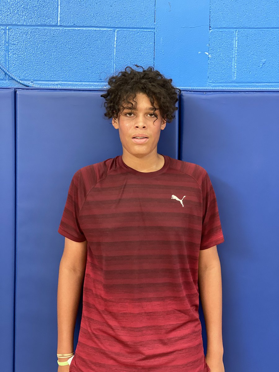 My all time favorite part of my job is getting so see young, talented athletes. The LUE has one of those in 6-foot-5 and growing incoming freshman Jesse Mcculloch. A super talented young pup with good feet and hands along with nice jump shot, the future at LUE! #ScoopOnHoops.