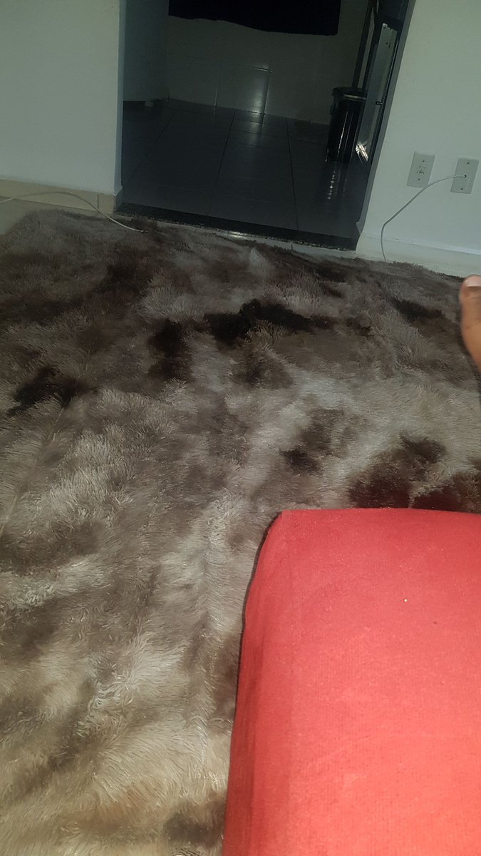Kayotorresss's tweet photo. Tapete da da sala parece que tá em cima da nuvem kkkkk https://t.co/7amFWOzDRB