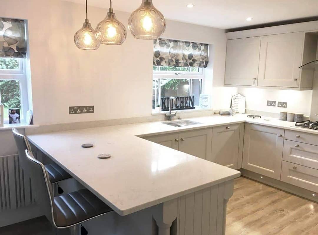 BurgessProjects's tweet image. #throwbackthursday

A beautiful kitchen we installed last year in Bridgeyate. Great photos from the customers. Love seeing these projects transform.

#tbt #burgessprojects #kitchen #kitchendesign #modern #carpentry #bathroomdesign #kitchenremodel #white #black #grey