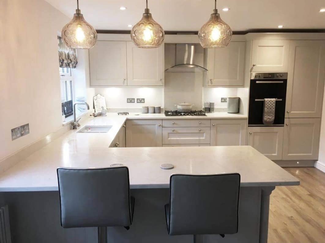 BurgessProjects's tweet image. #throwbackthursday

A beautiful kitchen we installed last year in Bridgeyate. Great photos from the customers. Love seeing these projects transform.

#tbt #burgessprojects #kitchen #kitchendesign #modern #carpentry #bathroomdesign #kitchenremodel #white #black #grey