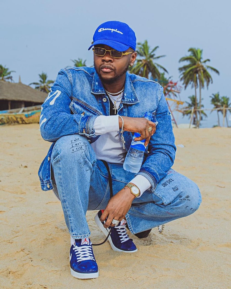 CoolFMNigeria's tweet photo. 🎧NP: POKO @iamkissdaniel
on The #CruiseControl with @MahoganySilver_ (6pm -9pm)
#DANFOSTERLIVESTHROUGHME
#GOODNIGHTDANFOSTER
#COOLLOVESYOUDANFOSTER
#MahoganyGotTheTea #coolfmlagos
Listen online at https://t.co/KfxUrybtYO https://t.co/exFvoYR0zQ