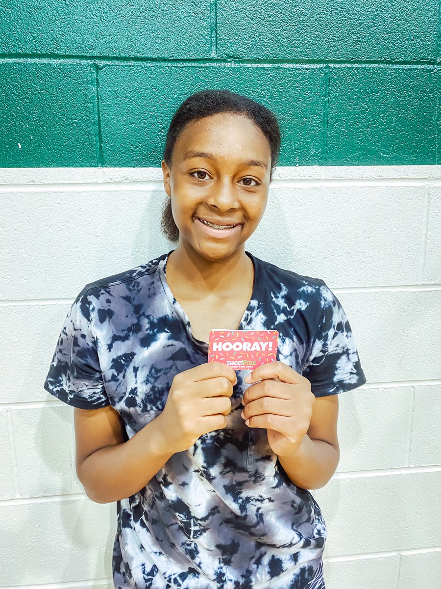 Eaglette_SS's tweet photo. 📢 ATHLETE SHOUT OUT 📢
Airianna has been pushing herself every day at camp + the results are showing! 
Coaches noticed her effort and she was rewarded with a Sweet Frog gift card! 🍦🐸
Who’s standing out next week?!?
#GetBetter https://t.co/iIXV7gK13N