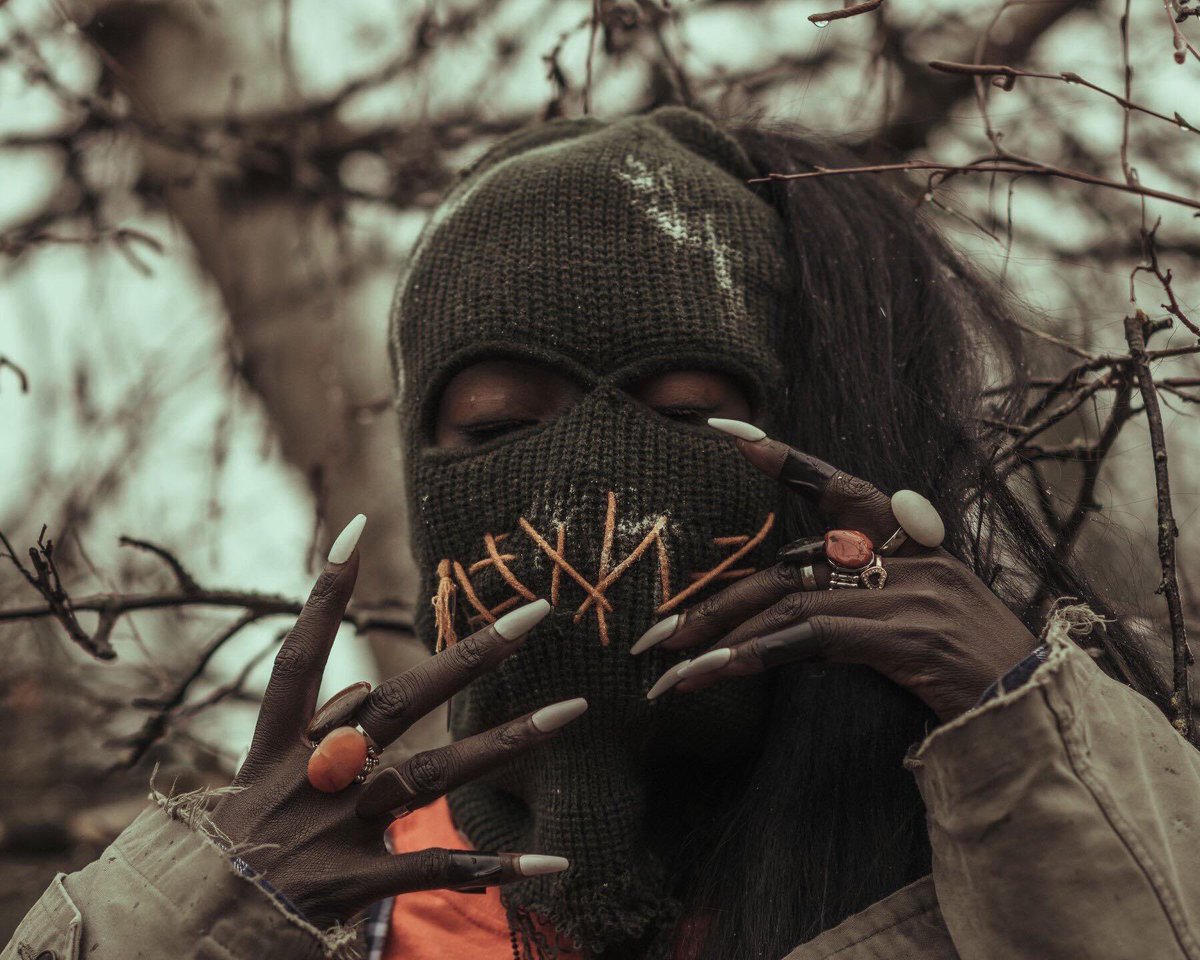 AManicMacabre's tweet image. Sending a Happy 21st Birthday to my lead villain in Manic Macabre , Michelle Michael. May you continue to stumble on grateness &amp;amp; may the melanin forever drip like a boss #ManicMacabre #Horror #StrongFemaleLead #Melanin #Film #BlackHorror #WomenInHorror #Film  #BlackLivesMatter