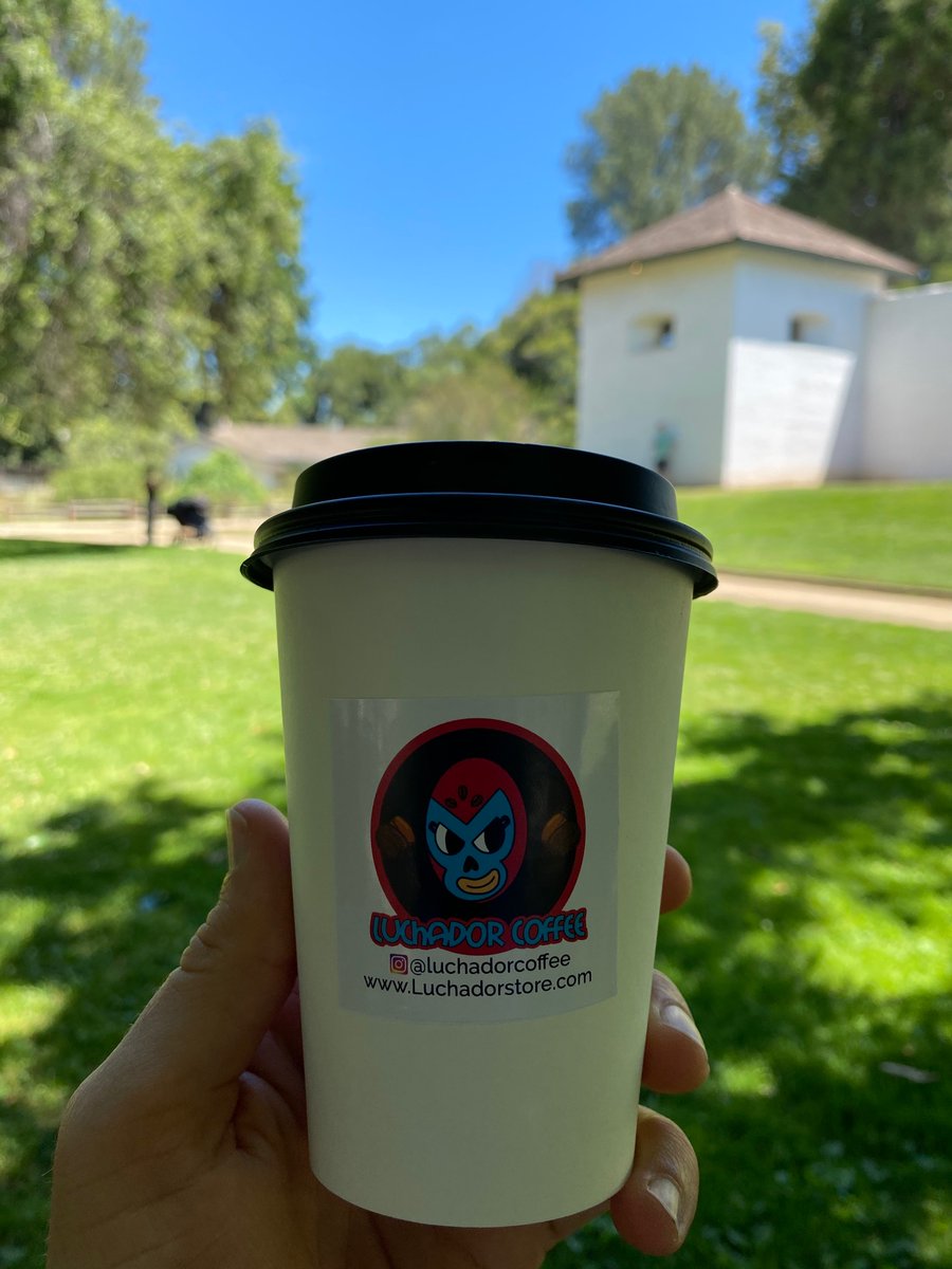 JMMuu's tweet photo. When they shut down the malls, bring the fight to the streets... loved picking up a @luchadorcoffee on my AM stroll around @ExploreMidtown https://t.co/byCfT29DlB